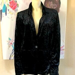 Beautiful, black velvet Blazer from Sanctuary.